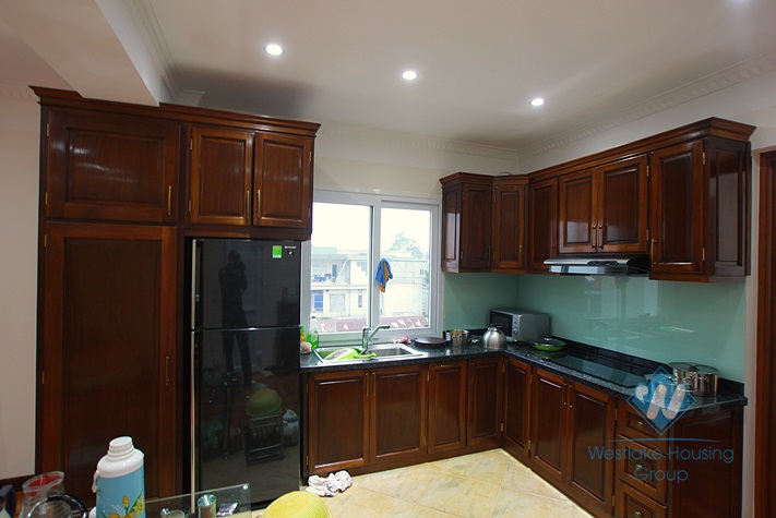 High quality  and brand new apartment for lease in Tay Ho area, Ha noi